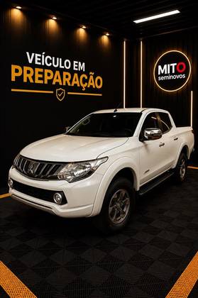 MITSUBISHI L200 TRITON 2.4 16V TURBO DIESEL SPORT HPE CD 4P 4X4 AUTOMÁTICO